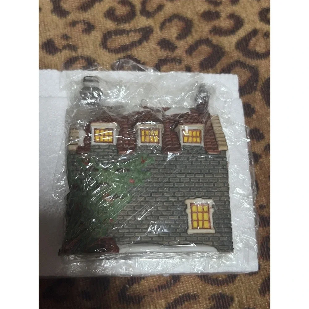 Department 56 Charles Dickens Heritage Dedlock Arms 1994 Ornament Village In Box